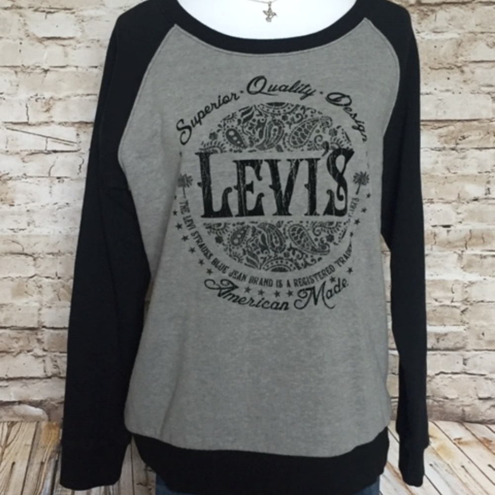 Gray/black Levi's sweatshirt